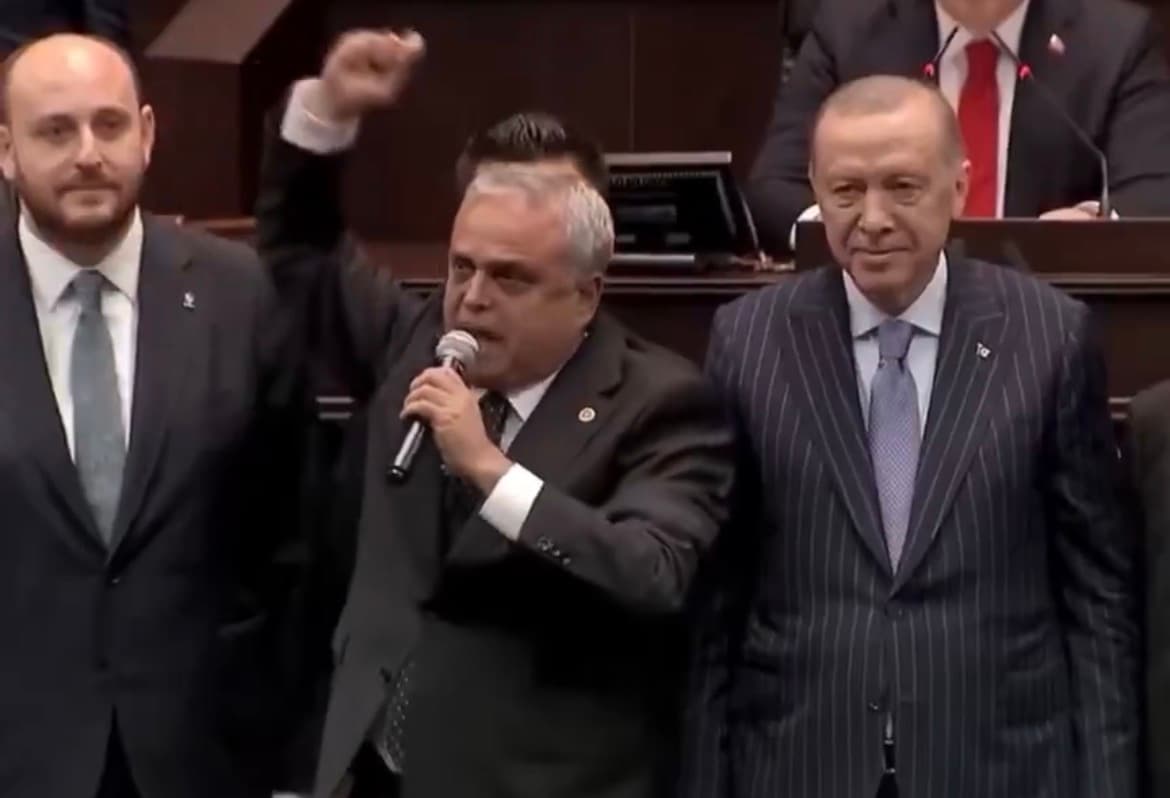 CHP’den AK Parti’ye: Hasan Ufuk Çakır ve İki İsim Daha İktidar Safına Katıldı - Galeri 1