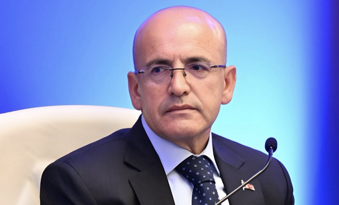 Mehmet Şimşek: Faizler düşüyor, ev ve araba almak kolaylaşıyor